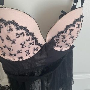Victoria Secret Teddy Set never worn